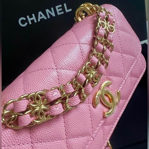 Chanel Pink Caviar Chain Logo Crossbody Flap Bag - Picture 2 of 13